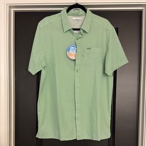 Columbia Men's Mint Green Button Down Shirt